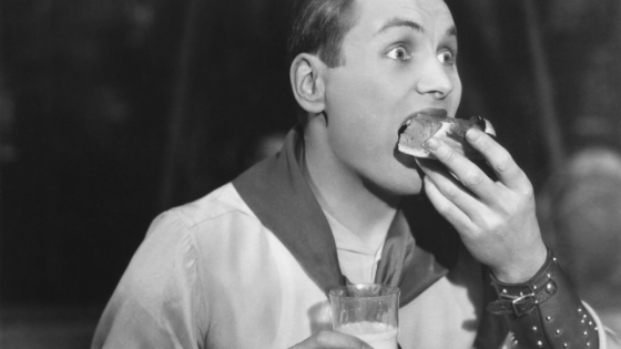 9 of the Best Nighttime Protein Snacks for Muscle Gains