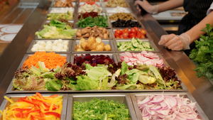 Need A Quick Bite to Eat? Grab Healthy Food from a Made-to-Order Restaurant