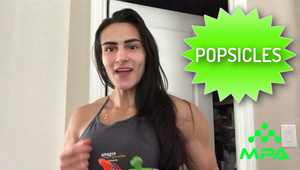 IFBB Pro Natalia Coelho: 4 Popsicles You Will Want To Make