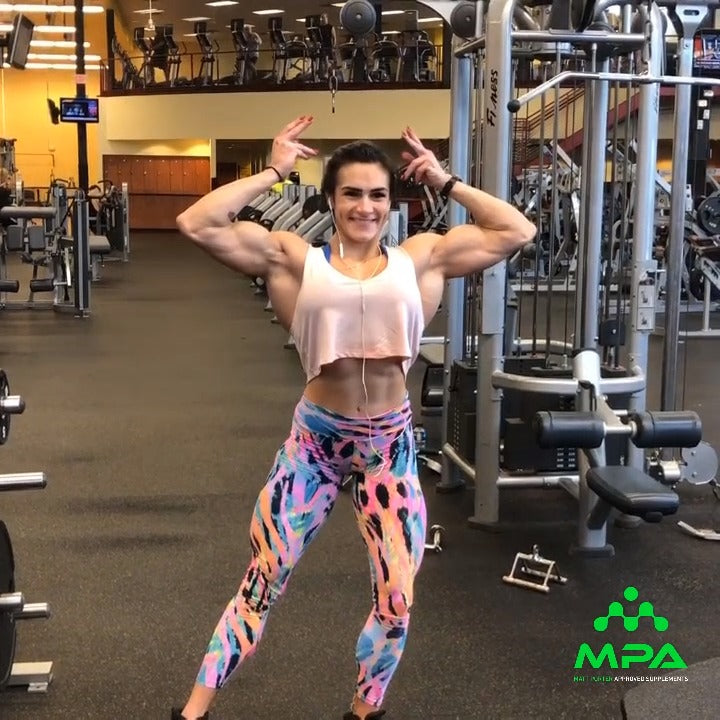 IFBB Pro Natalia Coelho Practices Posing