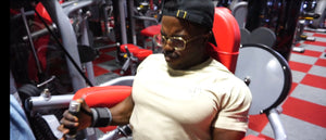 IFBB Pro Terrence Ruffin Hits shoulders hard and strict